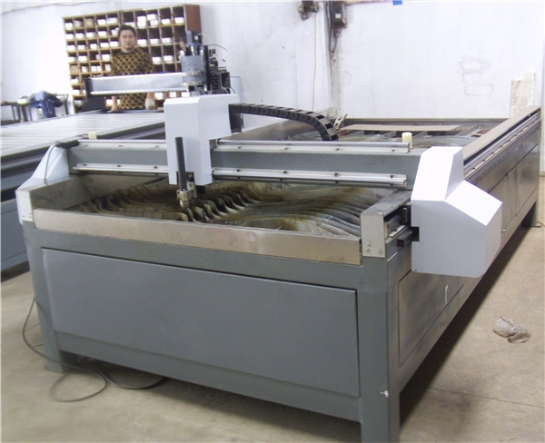 數(shù)控等離子切割機